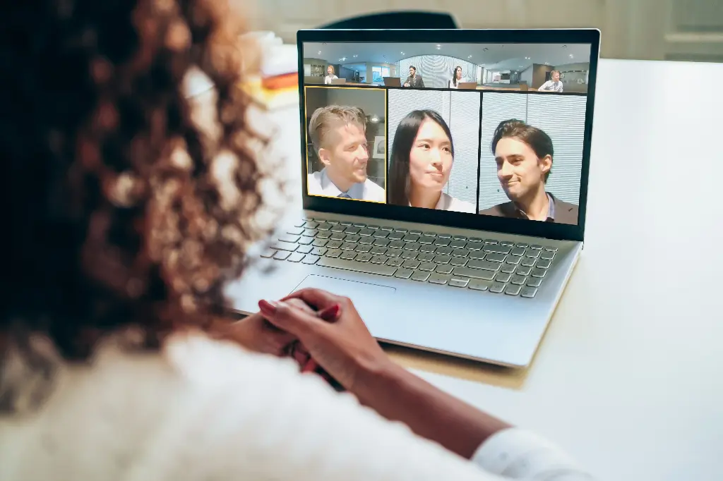 meeting-360-gallery_01.webp