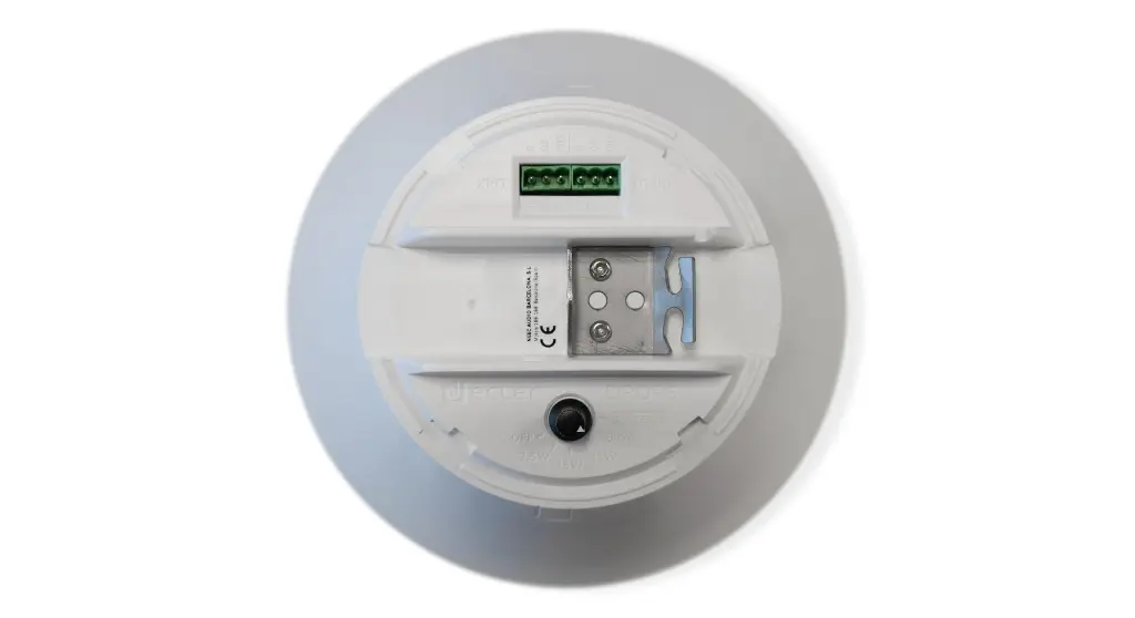 1663887457-ecler_drop6wh_connections_detail_hr.webp
