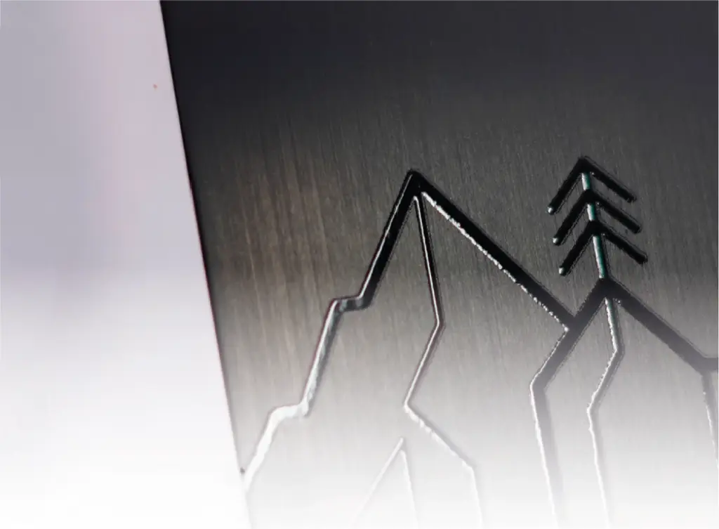 Option vernis - Carte de visite connectée & Personnalisable